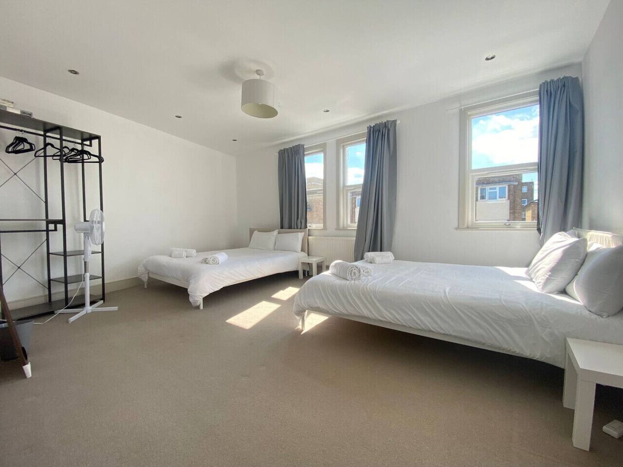 4 bedrooms, desk, iron/ironing board, travel crib