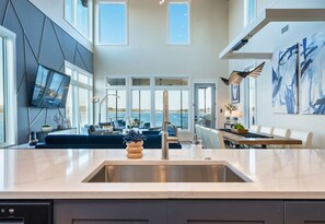 Interior - Heated Pool | Lakefront | Putting Green | Luxury (Hot Springs)