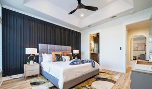 4 bedrooms, WiFi, bed sheets - Heated Pool | Lakefront | Putting Green | Luxury (Hot Springs)