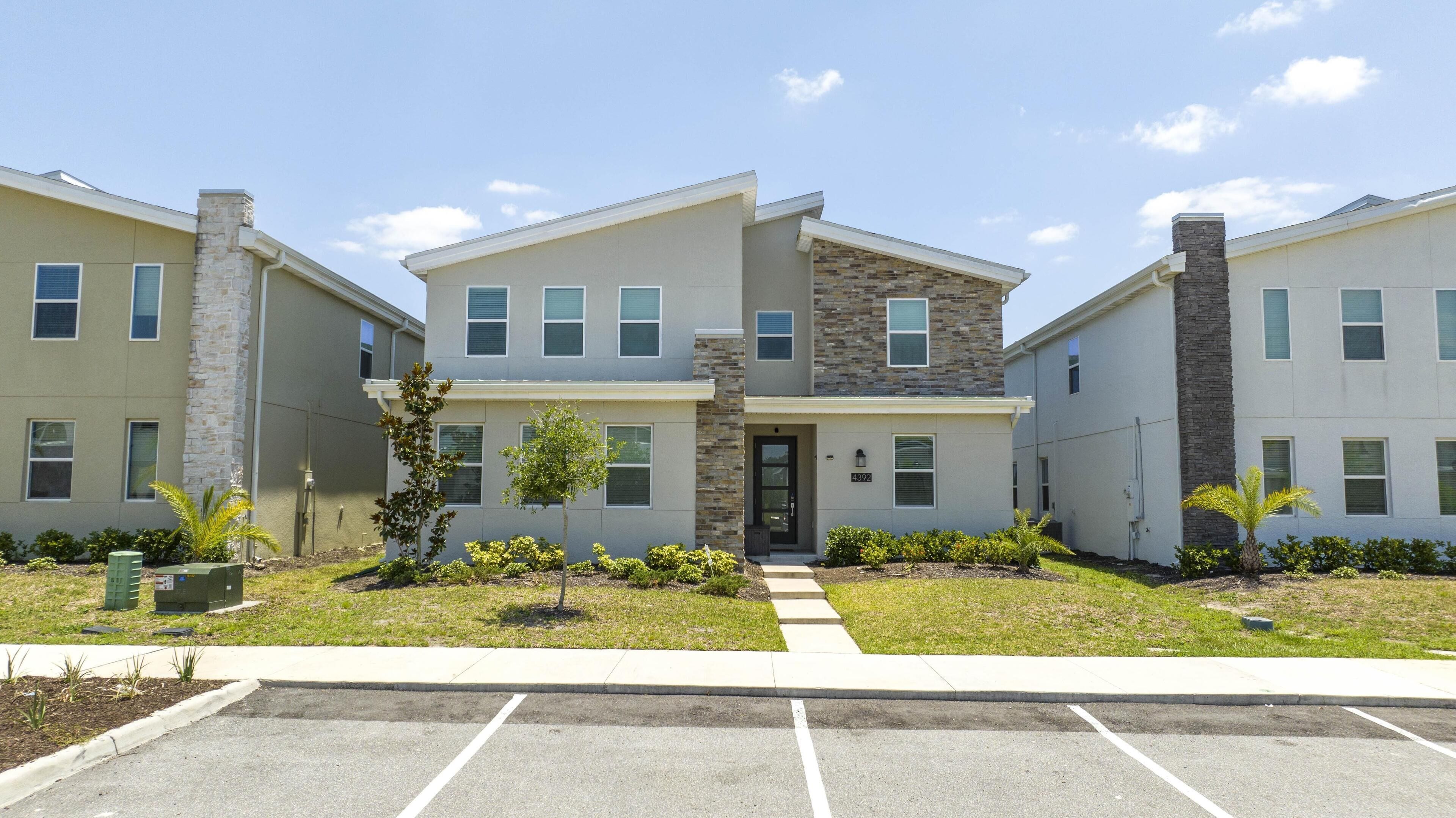 4392 - Great Family Home near Disney, Pool & Spa - Storey Lake Resort