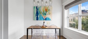 The Heart of Historic King St | Cooper Suite