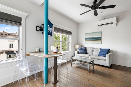 In the Heart of King Street | Battery Suite