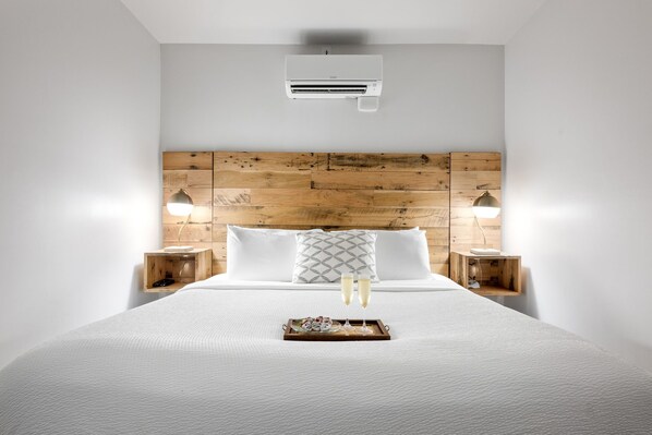 2 室のベッドルーム、アイロン / アイロン台、インターネット