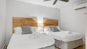 2 habitaciones, tabla de planchar con plancha y internet