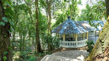 Enceinte de lâhĂ©bergement