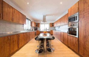 Fridge, microwave, oven, stovetop - Entire home in Meloneras. BBQ, pool, jacuzzi (Maspalomas)