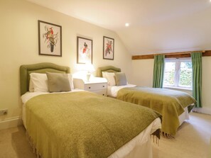 Cottage | Individually decorated, individually furnished, free WiFi