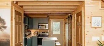 Indulge in Serenity at The Golden Pearl: A Beautiful Log Cottage Escape