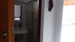 Handtücher, Seife, Shampoo, Toilettenpapier