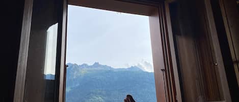 Chambre | Vue sur la campagne depuis lâhĂ©bergement