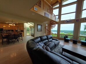 Smart TV, fireplace, table tennis, books - BREEZY & LUCKY'S: Lakeview Home & Cottage on 5 Acres! Close to Marina.   (Garfield)