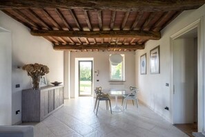 Interior - 2 Bedroom Villa in Pietrasanta (Pietrasanta)