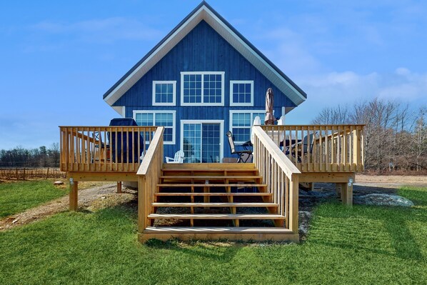 Exterior - Cottage on active vineyard with lovely views, grill, firepit, EV charger, & W/D (Keuka Park)