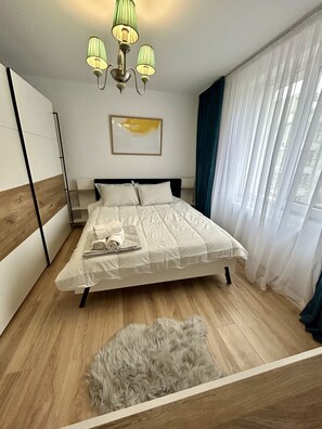 1 slaapkamer, een bureau, wifi, beddengoed