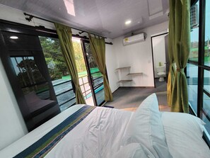 4 dormitorios, cuna de viaje, wifi gratis y ropa de cama