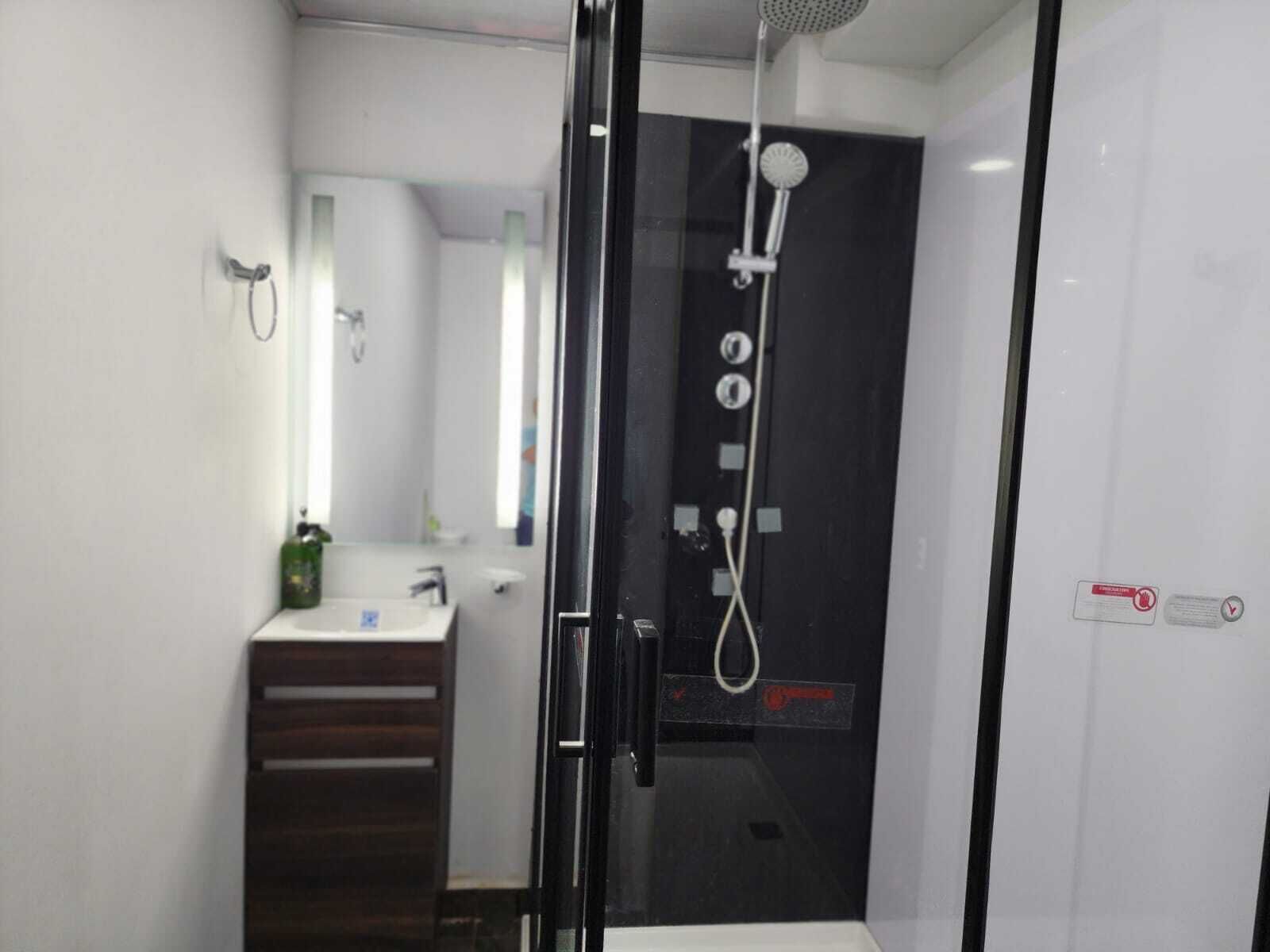 Towels, soap, shampoo, toilet paper