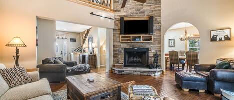 Télévision, cheminée, jeux vidéo, chaîne hi-fi