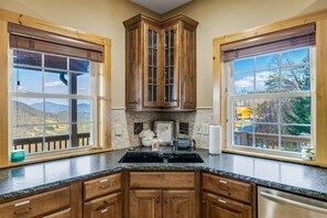 Interior - Mountain Retreat, Balcony, Hot Tub, and Grill! (Waynesville)