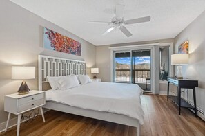 3 bedrooms, iron/ironing board, WiFi, bed sheets - On Golf Course, Cozy Condo, Views! - Greensway 1B (Quechee)