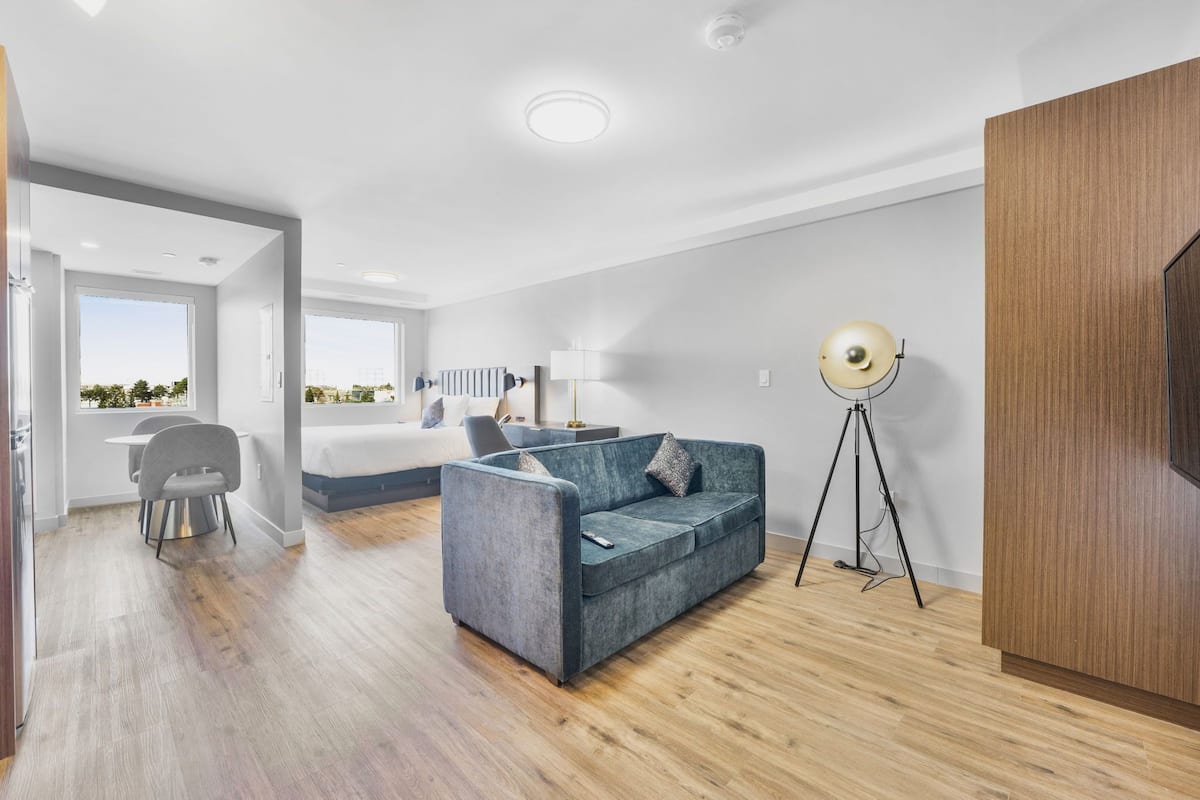 1 slaapkamer, luxe beddengoed, donzen dekbedden, Tempur Pedic-bedden