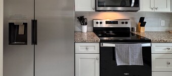 LasVegas,3BR,Book,Strip,Convention,SemaShow,CES26,LVCCwalkto,Sale,wifi,pool