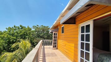 Economy Suite | 1 bedroom, desk, soundproofing, free WiFi