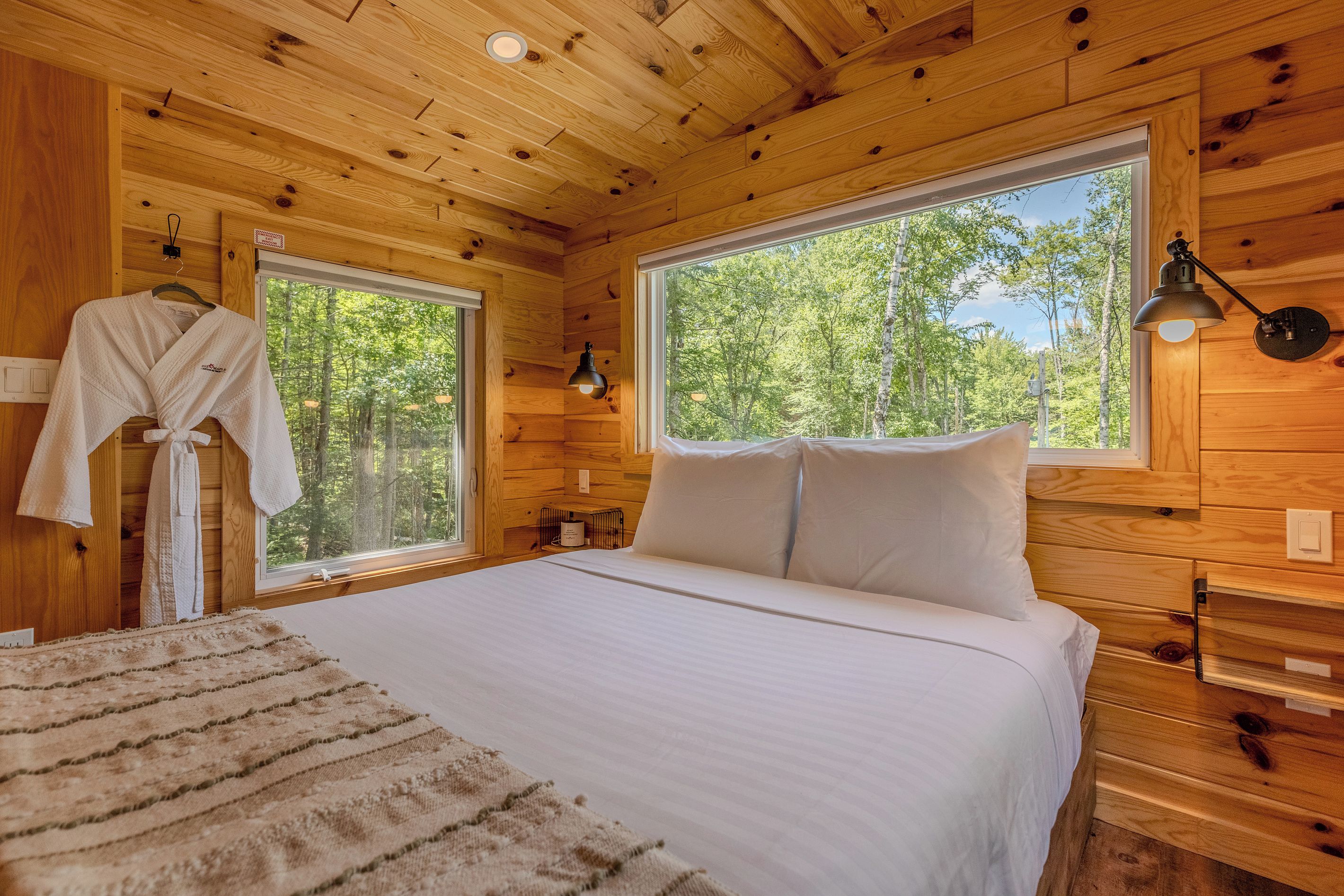 1 bedroom, WiFi (free), bed sheets