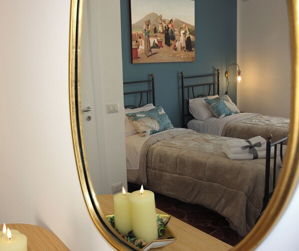 2 bedrooms, travel cot, free WiFi, bed sheets