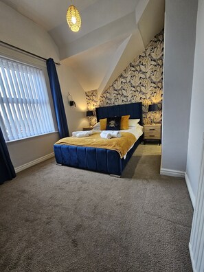 2 bedrooms, iron/ironing board, travel cot, WiFi