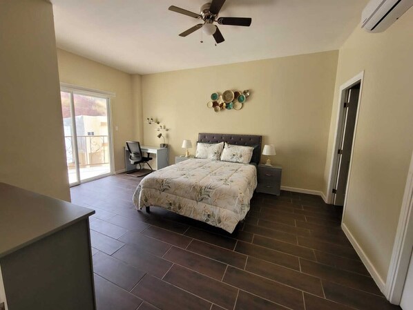 3 soverom, strykejern/-brett, wi-fi og sengetøy