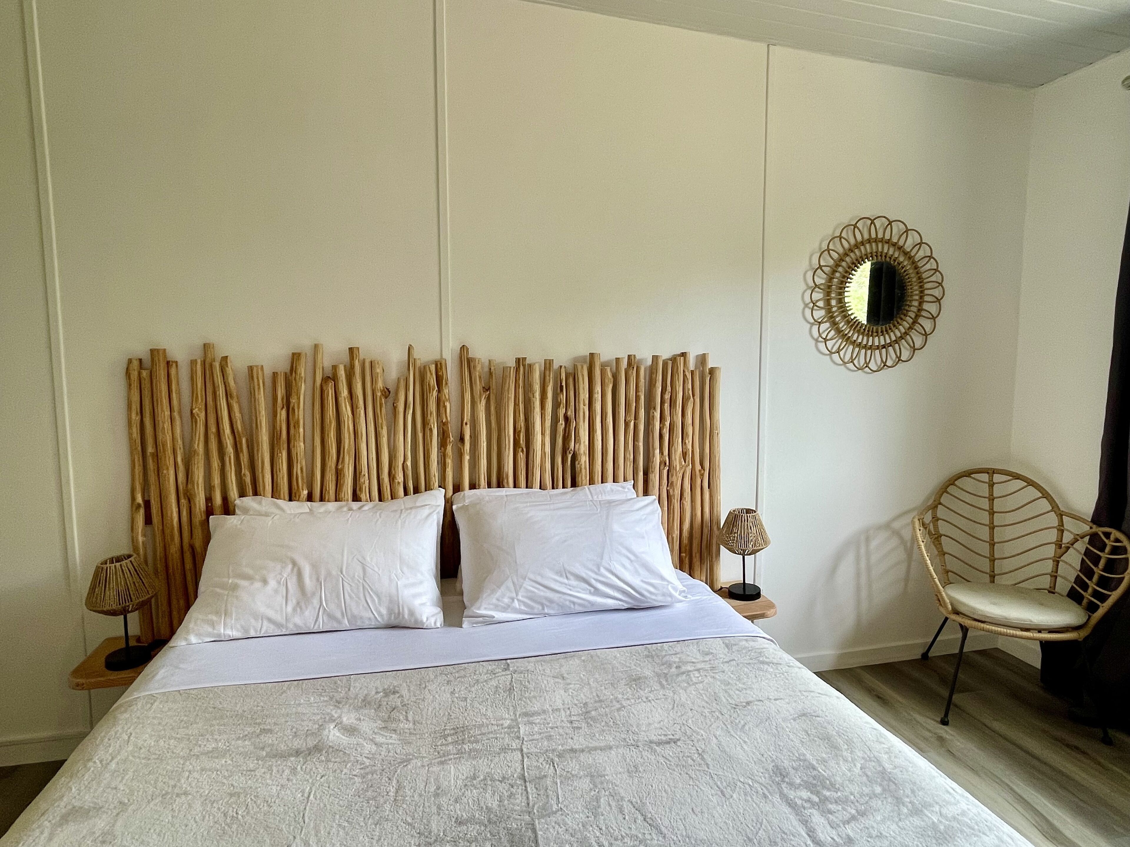 2 bedrooms, premium bedding, minibar, individually furnished