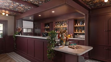 Bar (en la propiedad)