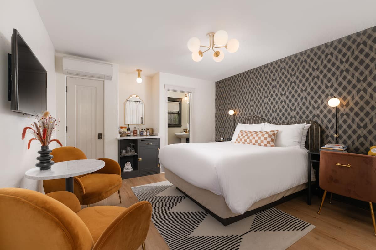 1 habitación, ropa de cama de alta calidad y minibar