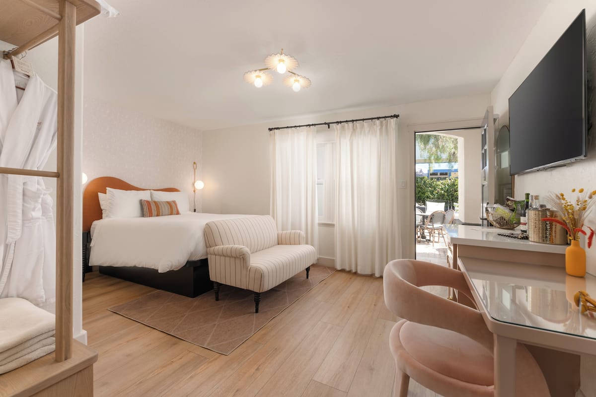 1 habitación, ropa de cama de alta calidad y minibar