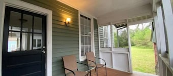 Entire Historic Home - Carolina Getaway