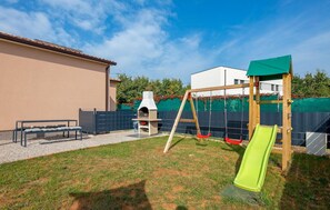 Children's area - Stunning home in Labin (Labin)