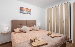 3 Schlafzimmer, kostenloses WLAN, Bettwäsche