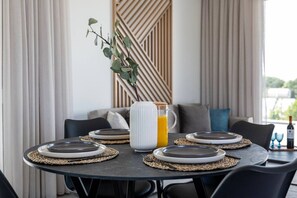 Dining - Eucalyptus · Campo Premium Private Pool Villa Eucalyptus (Kos)