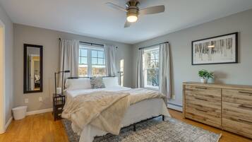 5 bedrooms, iron/ironing board, travel cot, WiFi