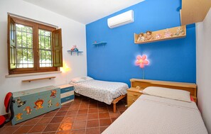 2 Schlafzimmer, Reisekinderbett, kostenloses WLAN