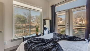 Desk, iron/ironing board, travel crib, WiFi