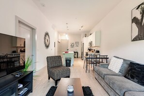 TV, fireplace, video games, DVD player