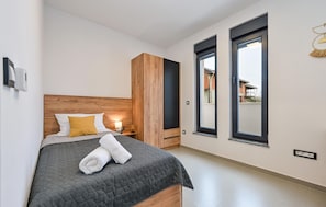 3 chambres, lit parapluie, Wi-Fi gratuit, draps fournis