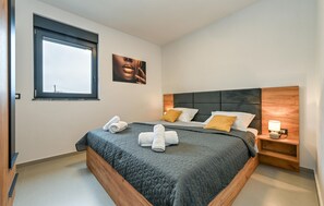 3 chambres, lit parapluie, Wi-Fi gratuit, draps fournis
