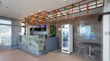 Apartment | Bar (on property)