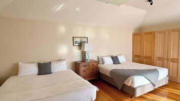 15 bedrooms, iron/ironing board, travel cot, WiFi