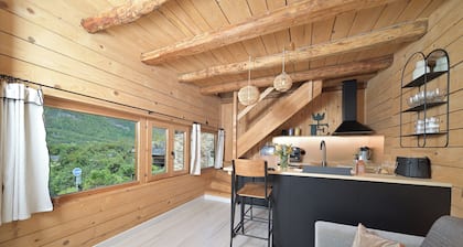 Chalet "Cabanelise" con vistas a la montaña y terraza privada