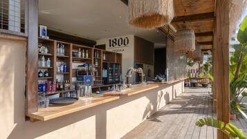 Bar (en la propiedad)