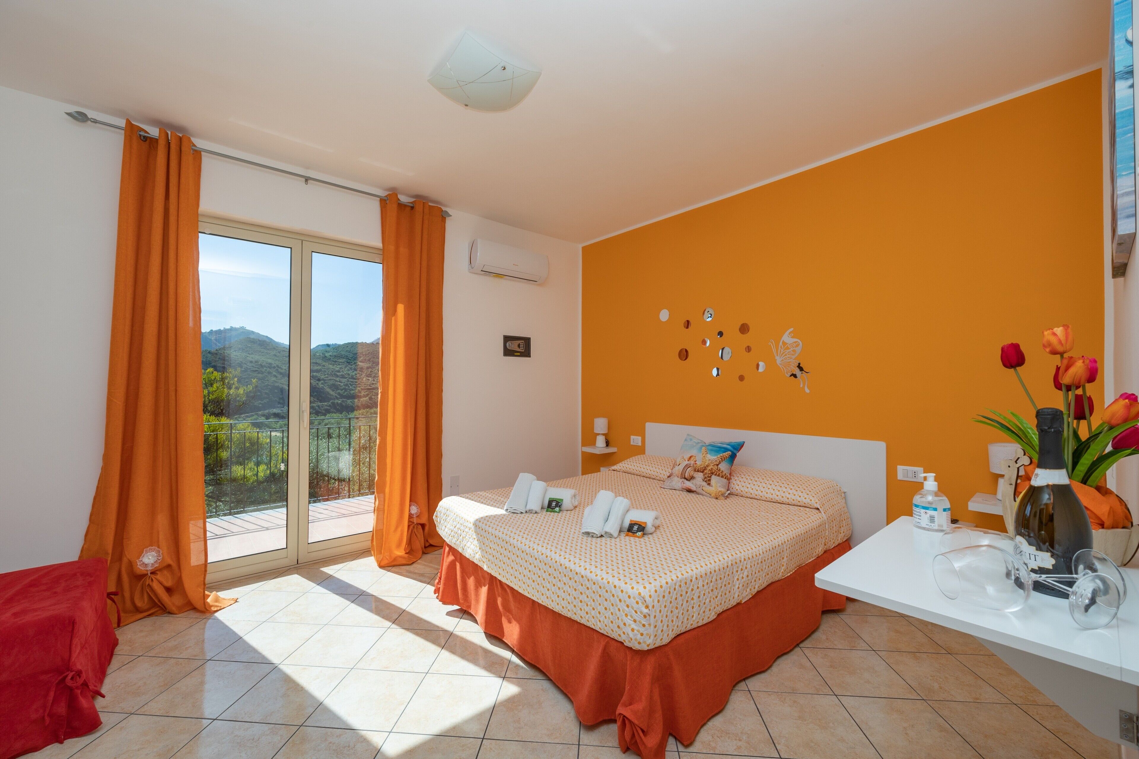 2 habitaciones, tabla de planchar con plancha y wifi gratis 