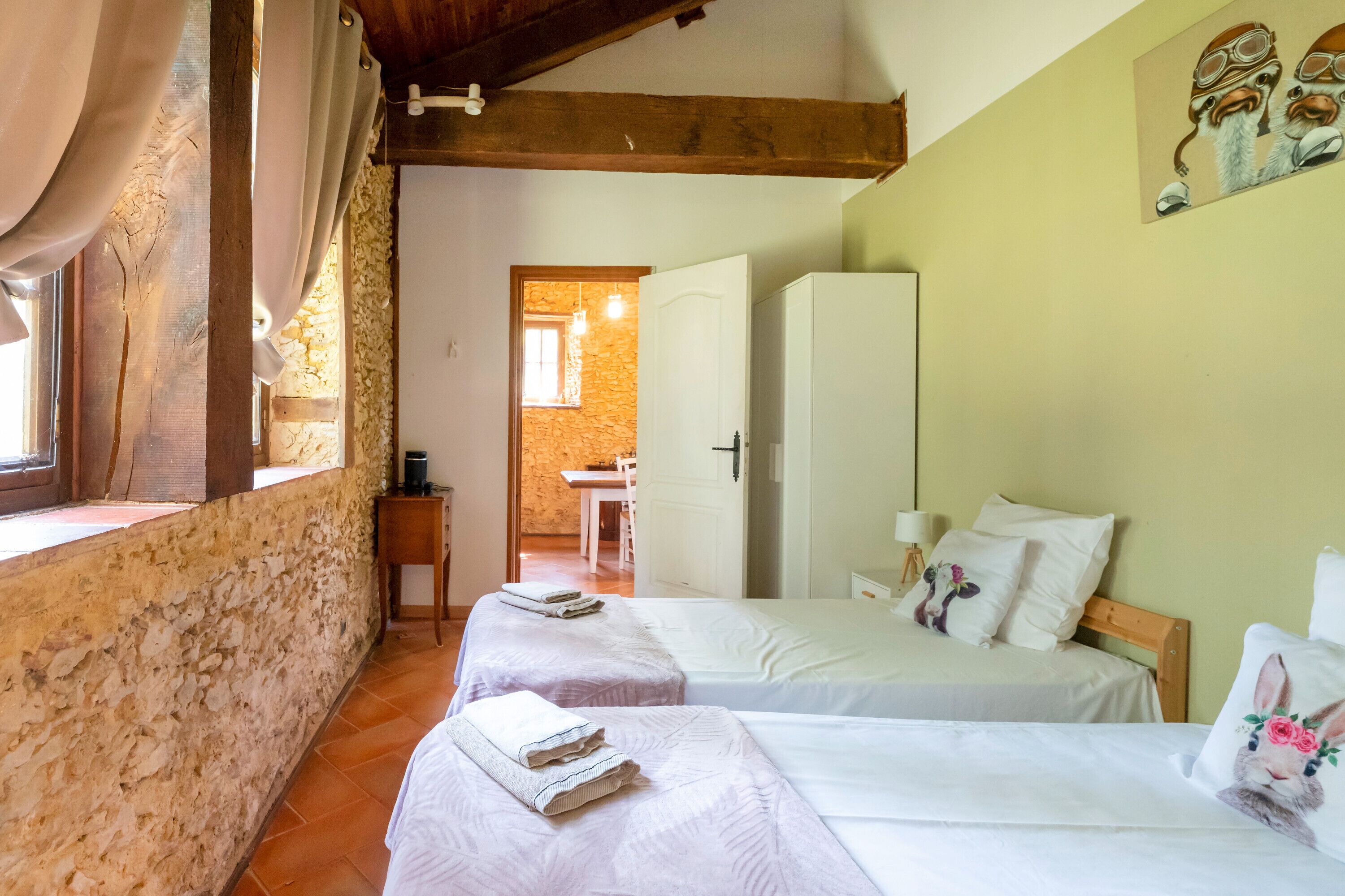 2 chambres, Wi-Fi gratuit, draps fournis